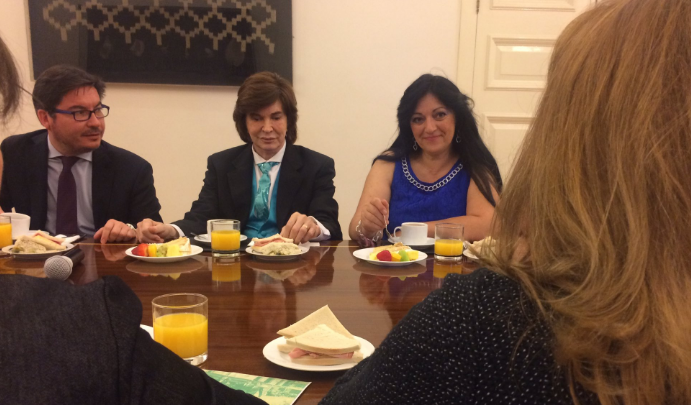 Camilo Sesto tomó desayuno junto a algunos ministros en La Moneda