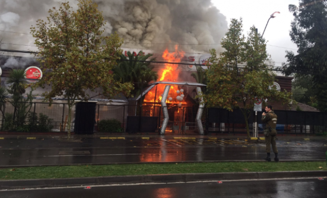 Incendio se registra en discoteque capitalina “Las Urracas”