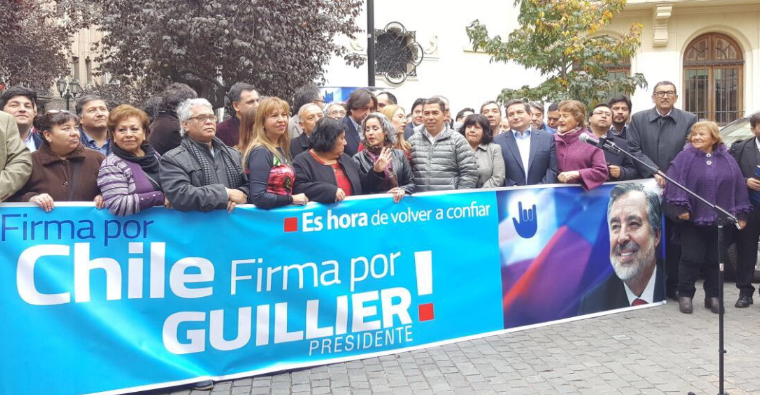 Guillier presenta equipo de recolección de firmas para la Región Metropolitana