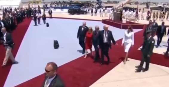 Donald Trump sufre evidente rechazo de su esposa durante ceremonia en Israel