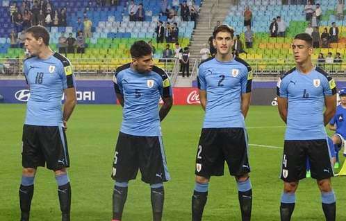 Mundial sub-20: Así reaccionaron los jugadores uruguayos al escuchar el himno de Chile