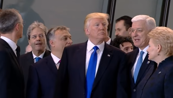 El Viral de Trump: Empujó a primer ministro de Montenegro en cumbre de la OTAN