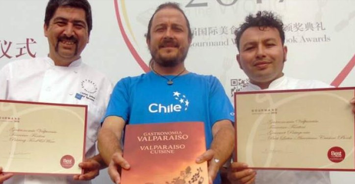 Escritor chileno obtiene premios internacionales en China