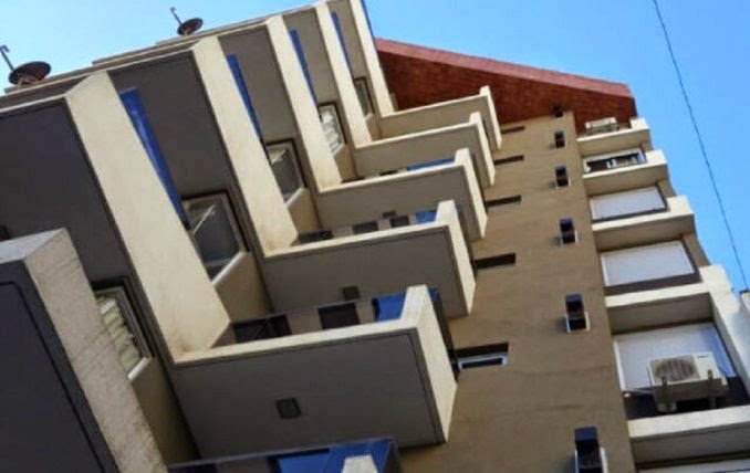 Reñaca: Ladrones escalan hasta el sexto piso para ingresar a departamento en Jardín del Mar