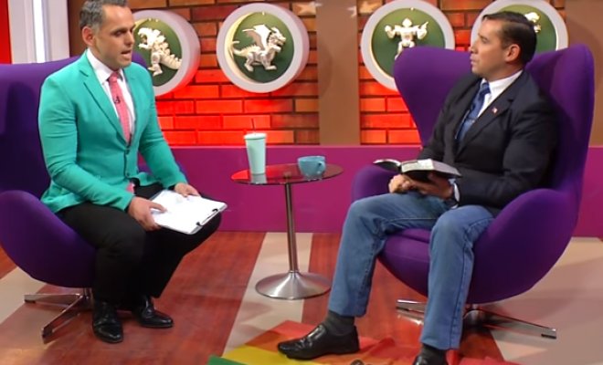 Pastor Soto protagoniza controvertida escena en grabación de programa de José Miguel Villouta