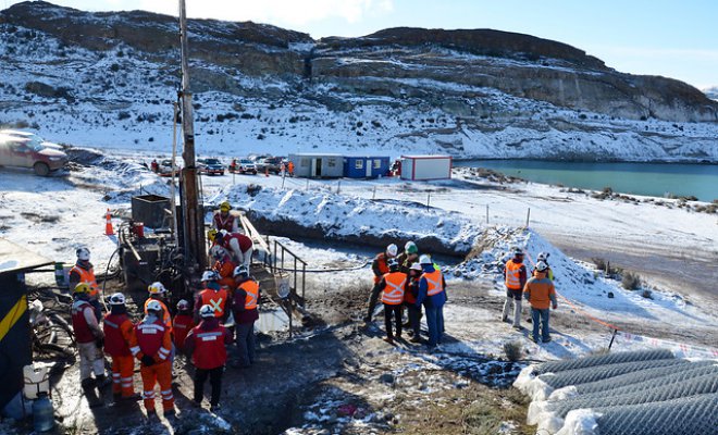Mineros atrapados en el Sur de Chile: Detendrán búsqueda debido a que "No hay nada más que hacer"