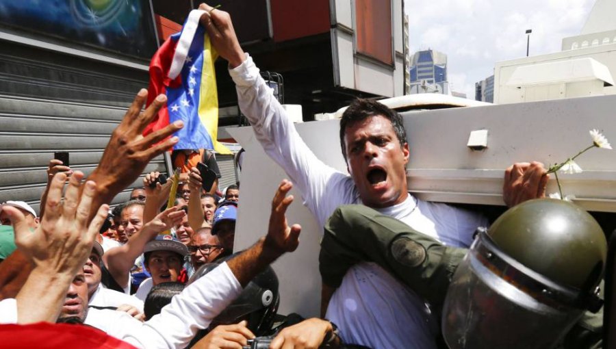 Vuelven a detener a dirigentes opositores Leopoldo López y Antonio Ledezma en Venezuela