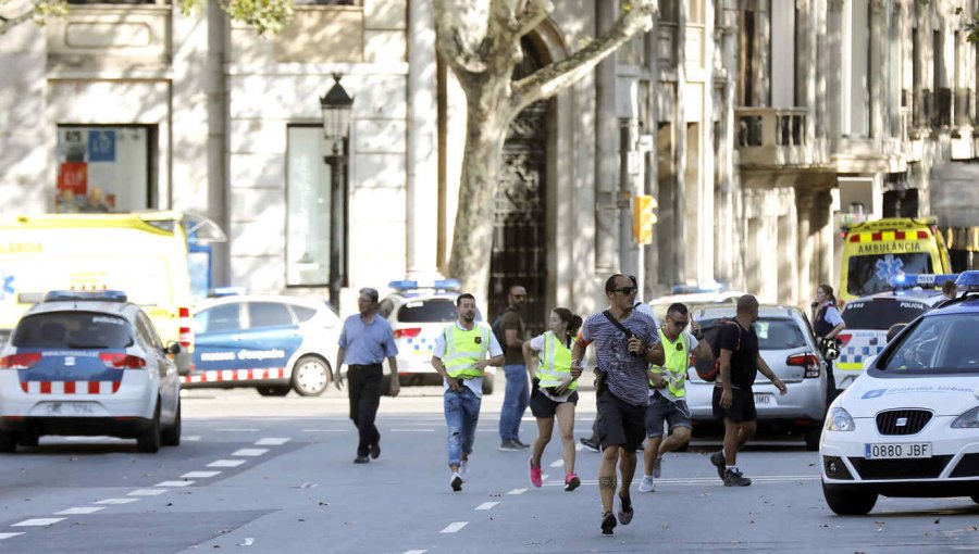 Aumentan a 14 los muertos tras los dos ataques terroristas que afectaron a Cataluña