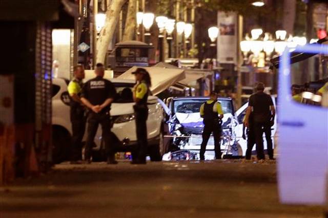 España lanza operación antiterrorista en Cataluña tras ataques en Barcelona y Cambrils
