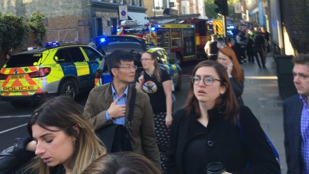 Explosión en metro de Londres deja varios heridos y es investigado como incidente "terrorista"