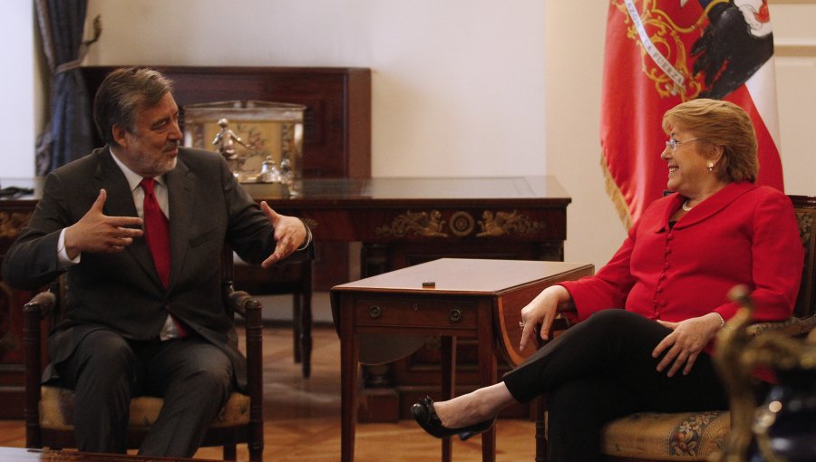 Bachelet recibió a Guiller en La Moneda: "Me va a tocar seguir con sus reformas en el Congreso"