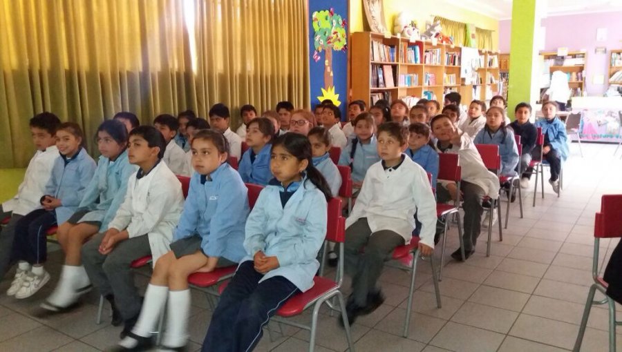 CrediChile realiza curso de educación financiera a alumnos de Liceo Juan XXIII de El Belloto