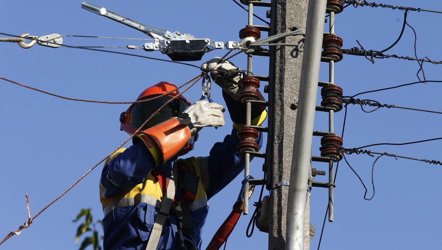 Justicia confirma multa por más de $100 millones contra empresa eléctrica
