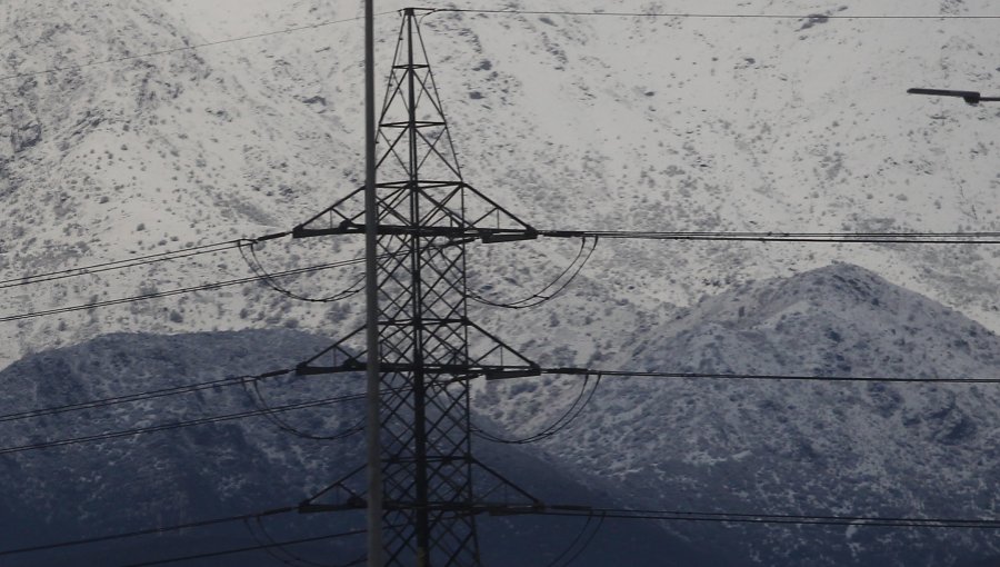 CGE presenta plan para enfrentar emergencias que afecten al suministro eléctrico