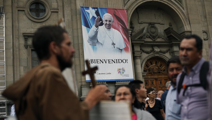 Papa en Chile: Encendedores y quitasoles no se podrán ingresar a misas masivas