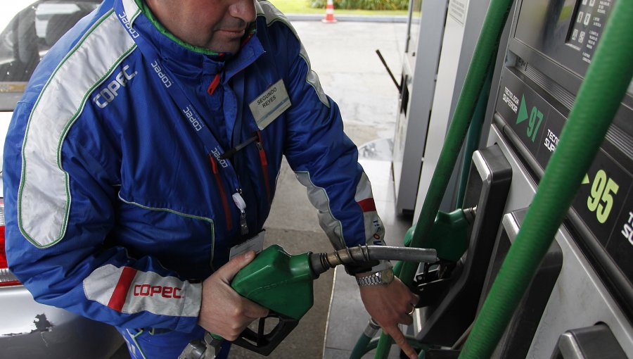 Marzo comienza con la tercera baja consecutiva en el precio de las bencinas