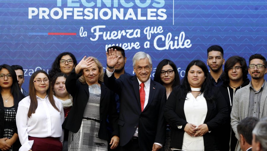 Presidente Piñera firmó proyecto que da gratuidad a Institutos profesionales y Centros de Formación Técnica