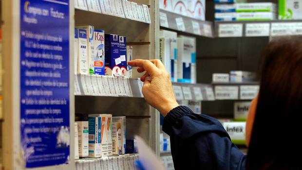 Se pide investigar nueva colusión de Farmacias: Estarían concertados con doctores y laboratorios