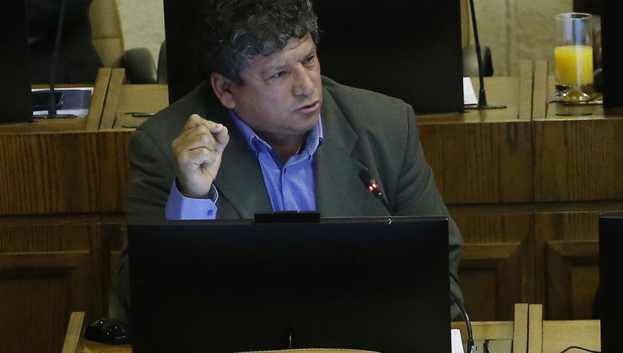 Rene Alinco pide subvencionar en 50% gasto en parafina para descontaminar Coyhaique