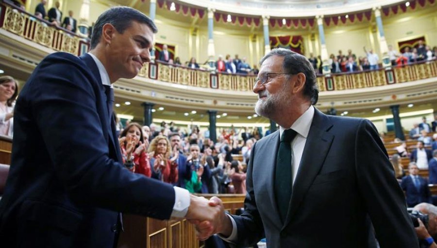 Congreso español destituye a Rajoy y convierte en presidente de Gobierno a socialista Sánchez