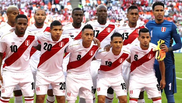 Mundial: Perú pagó caro su imprecisión y cayó ante Dinamarca en su debut en Rusia