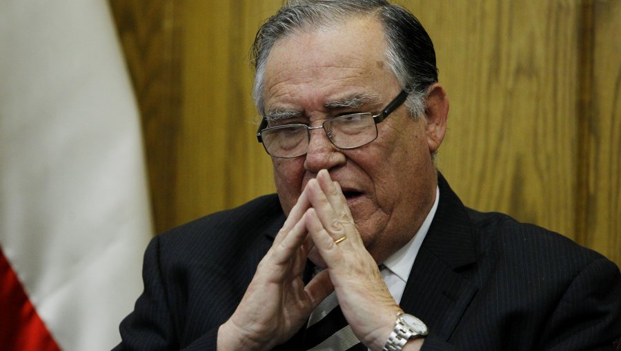 Ex Ministro de Justicia Jaime Campos revela "las fuerzas del mal" del Congreso en apoyo a los Notarios