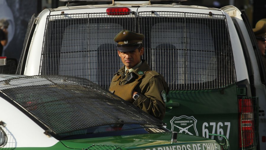 Roban camión con 120 millones de pesos en cobre: A cara descubierta reducen a conductor