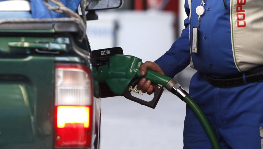 Enap anuncia alzas en precios de casi todos los combustibles