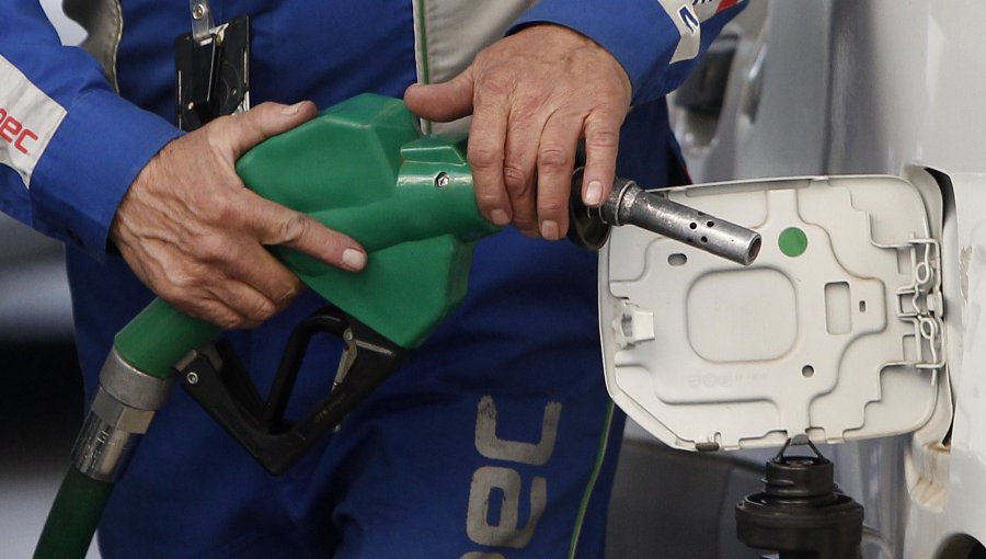 Este jueves suben precios de todos los combustibles: Gas licuado con alza de $20