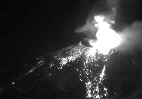 Reportan nueva explosión en Nevados de Chillán, mayor a la del miércoles