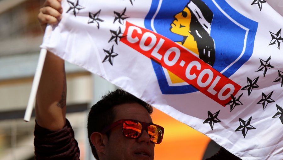 Domingo de fútbol: Colo Colo se enfrenta a Antofagasta y la U frente a la U de Concepción