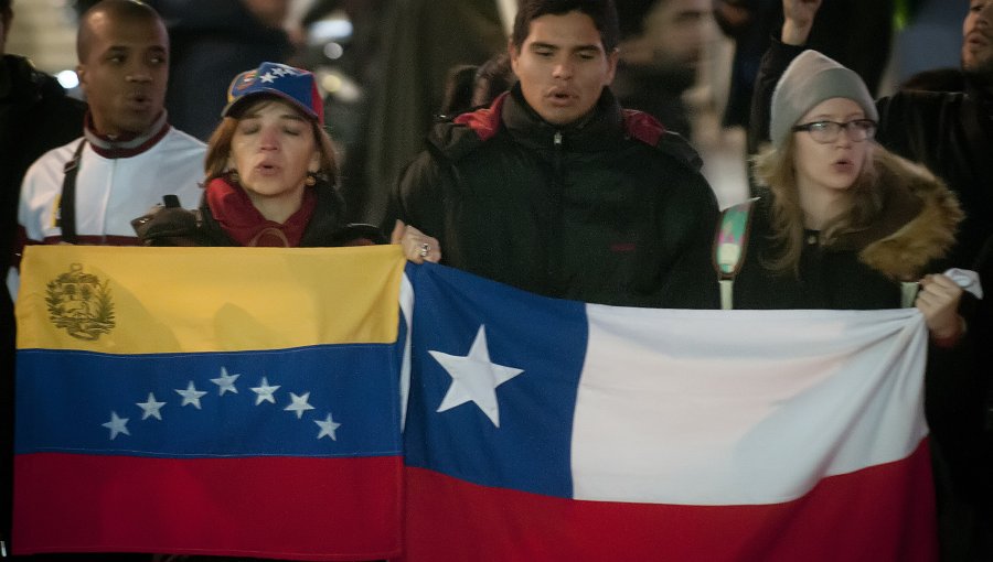 Cancillería citó a embajador venezolano tras acusación contra Chile por atentado