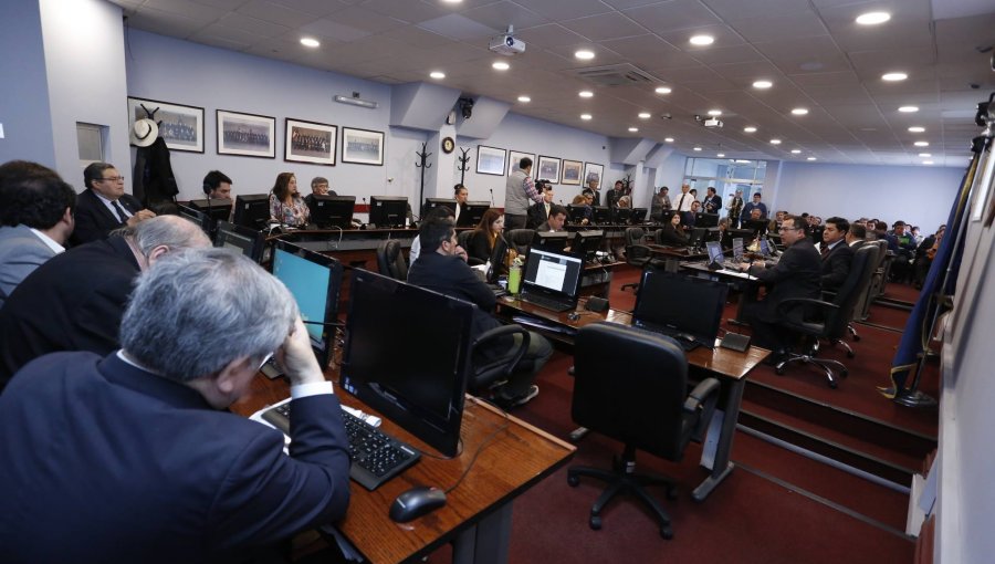 Consejo Regional de Valparaíso aprueba mil millones de pesos en recursos para Bomberos de la Región