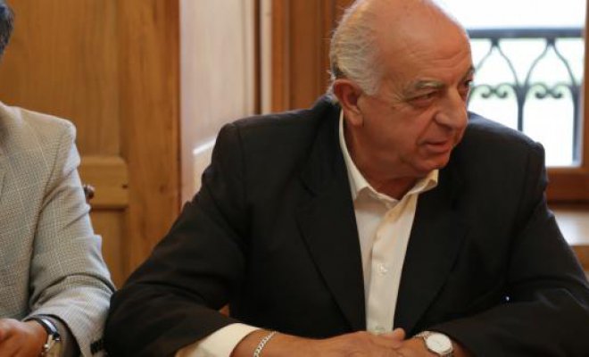 Villa Alemana: Acusan al alcalde Jose Sabat de "revancha" tras despedir a los asesores de los Concejales