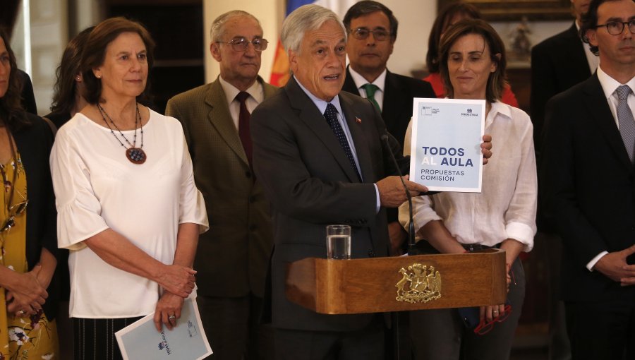 Todos al Aula: Piñera recibió propuestas de comisión que dirigió Mariana Aylwin