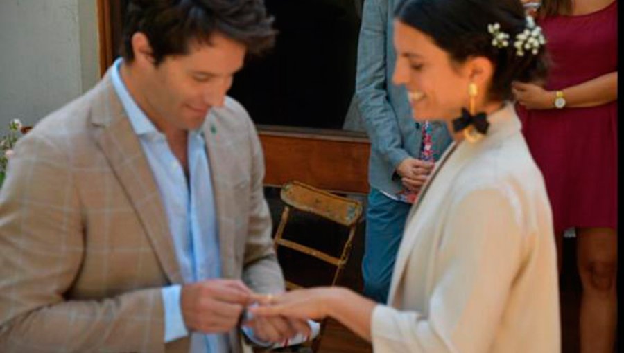 El actor Cristián Arriagada se casó en íntima ceremonia con su novia María Cecilia González