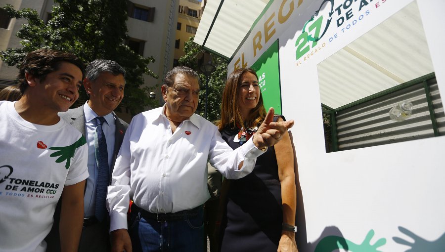 Don Francisco lanzó campaña de reciclaje de botellas plásticas para la Teletón