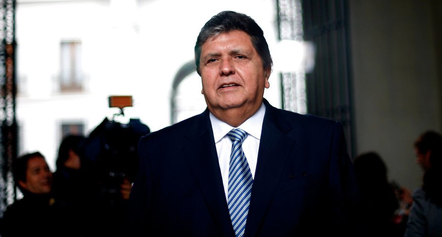 Uruguay rechaza dar asilo al ex presidente peruano Alan García