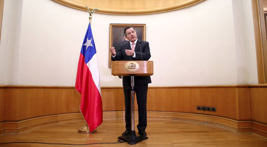 Canciller Ampuero: “El texto de la ONU choca con las normas de Chile”