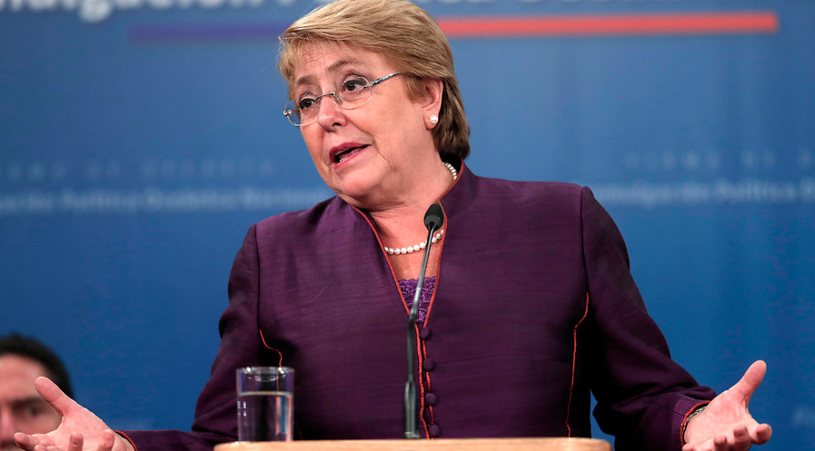 Bachelet y negativa del Gobierno a firmar Pacto Migratorio de la ONU: "Yo lo lamento"