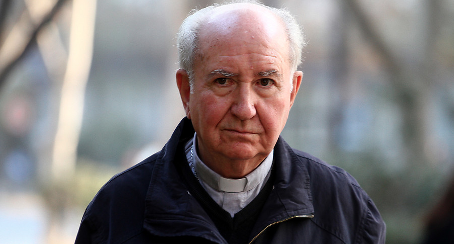 Vaticano confirmó salida del cardenal Errázuriz de grupo asesor del Papa Francisco