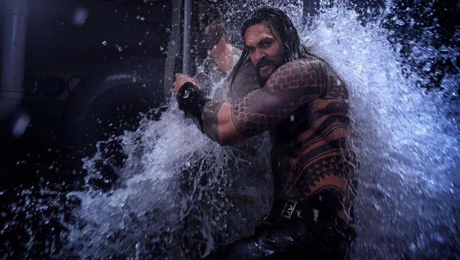 Jason Momoa deslumbra con danza guerrera neozelandesa en la premiere de Aquaman