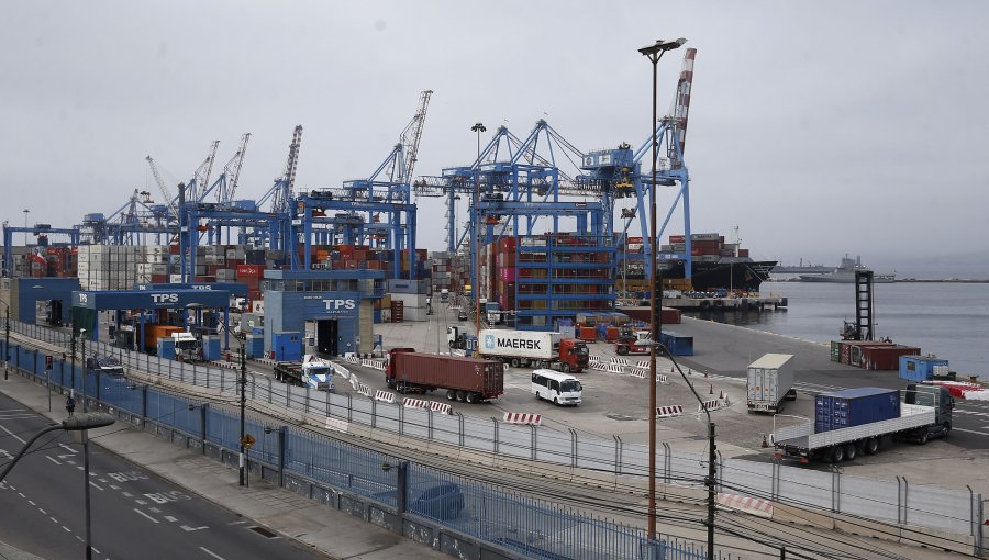 Conflicto portuario escala a nivel país: Todos los "Puertos de Chile" paralizarían funciones desde la medianoche