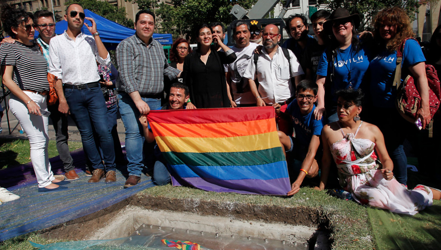 Transversal repudio a ataque contra Monumento por los Derechos LGBTI