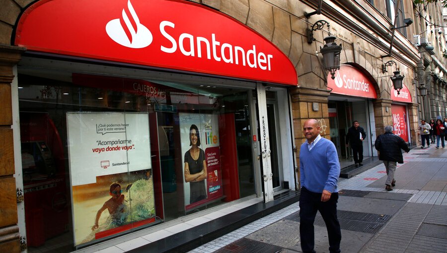 Santander demanda a Banco Estado ante el Tribunal de Defensa de la Libre Competencia por abuso de posición dominante
