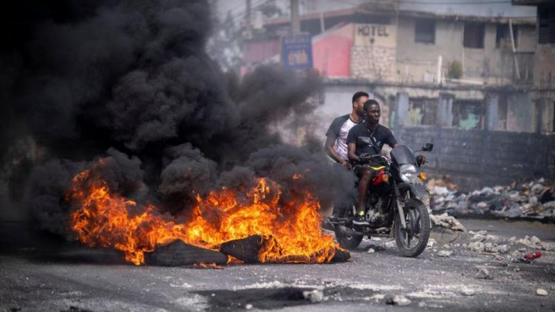 Consejo de transición de 9 personas asume el poder en Haití en medio de la crisis de violencia que azota al país