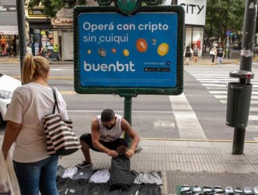 Cómo la crisis ha disparado el uso de criptomonedas en Argentina y por qué muchos las prefieren al dólar
