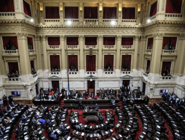 Congreso de Argentina aprueba capítulos clave de la ley ómnibus impulsada por Javier Milei
