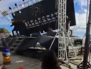 Pantalla Gigante cae durante pleno show de aniversario en la comuna de San Antonio