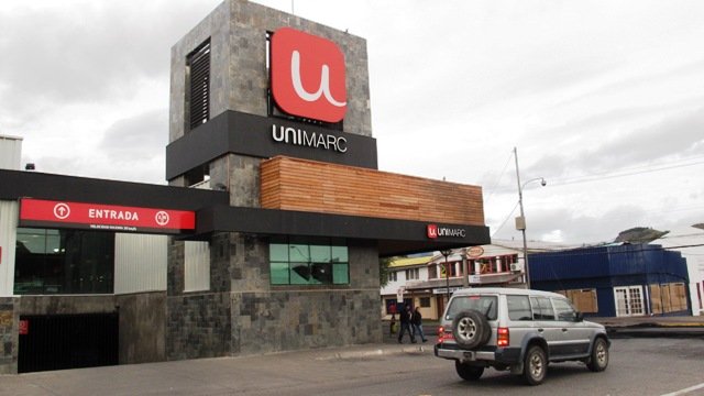 Unimarc investiga despido de trabajador por supuestas "actitudes de loca"